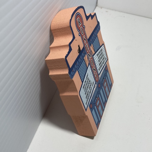 Cat’s Meow Village 2000 The Rosemont Theater Port Grace Shelf Sitter 4.5" x 3.75 - Picture 4 of 11